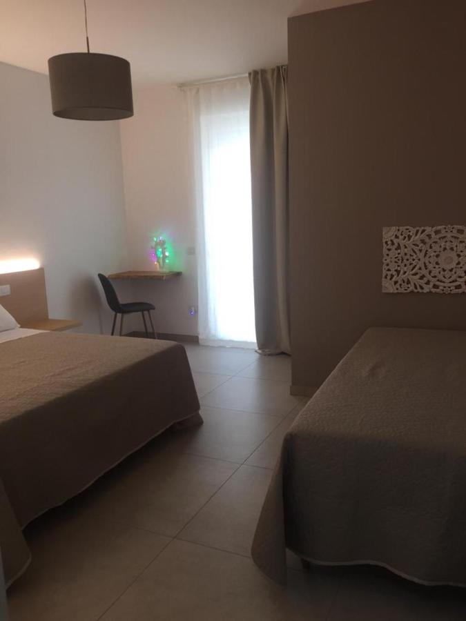 Le Rondini House Hotel Монополи Екстериор снимка