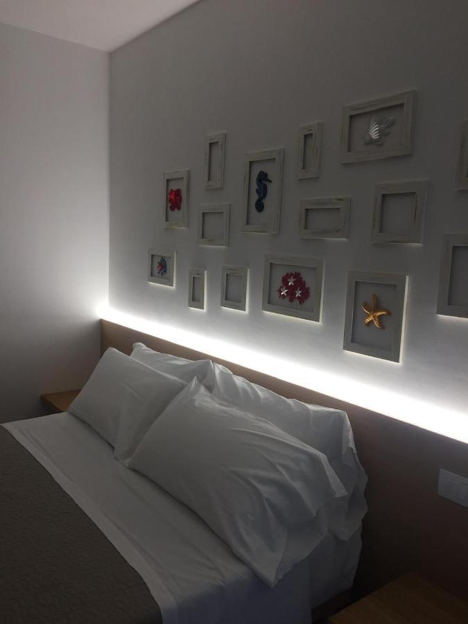Le Rondini House Hotel Монополи Екстериор снимка