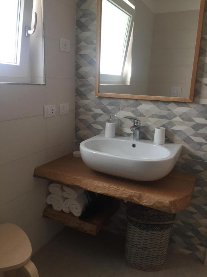 Le Rondini House Hotel Монополи Екстериор снимка