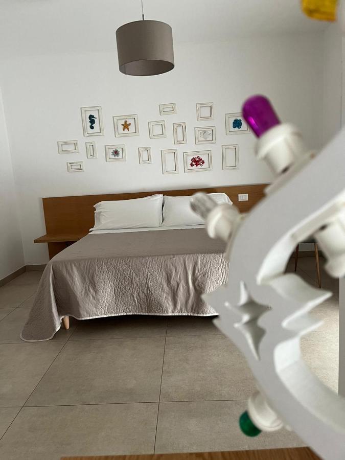 Le Rondini House Hotel Монополи Екстериор снимка